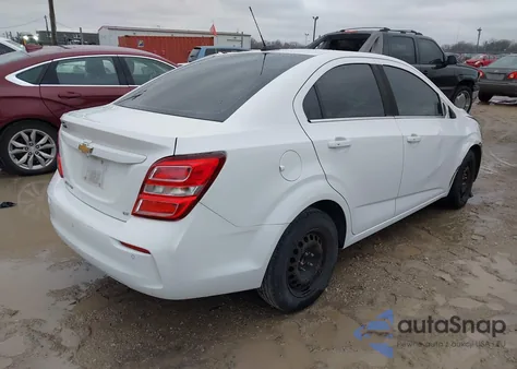 2017 Chevrolet Sonic Lt Auto z USA, uszkodzony, nr VIN 1G1JD5SH6H4137742